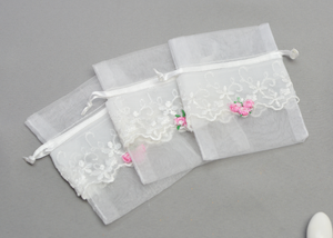 Flowers on Lace Bag | Set of 10